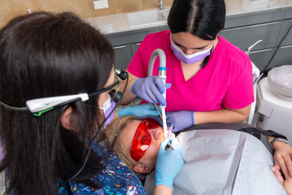 bonding zębów batowice, nowa huta - licówki porcelanowe michałowice, odbudowa kompozytowa